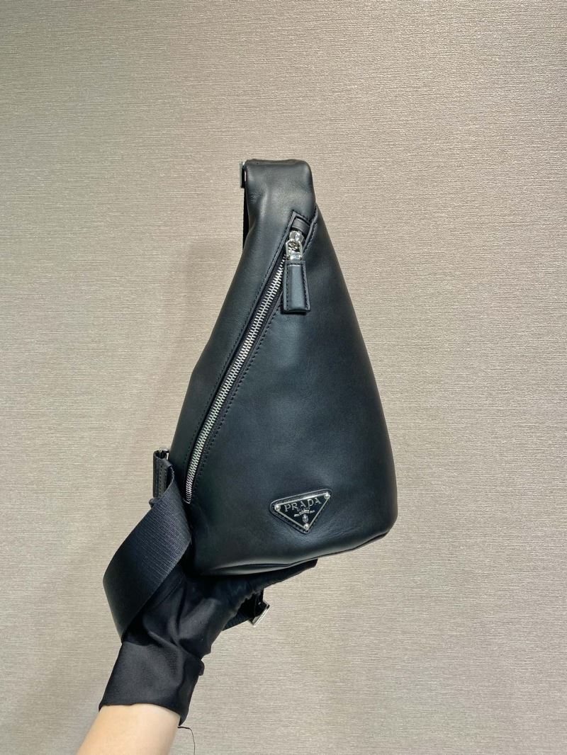 Pra*a triangle pouch